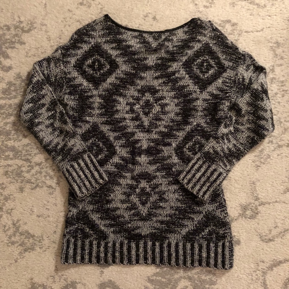 Black & white Nordic knit sweater - Picture 5 of 6